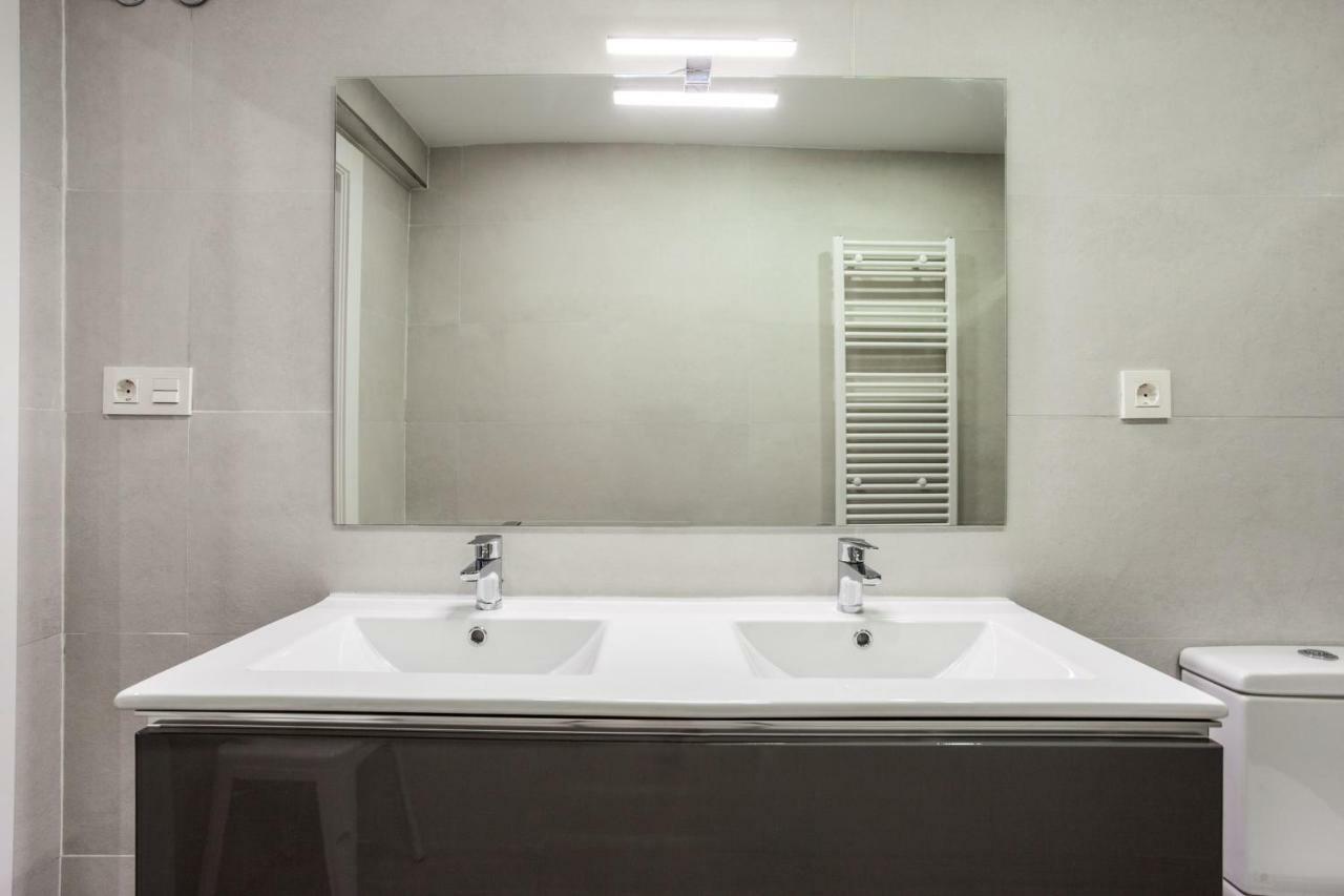 Apartamentos Reina Isabel Granada Buitenkant foto