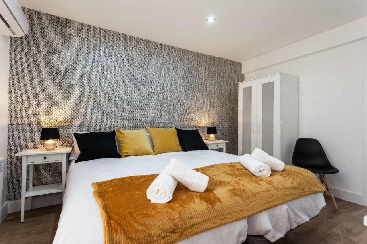 Apartamentos Reina Isabel Granada Buitenkant foto