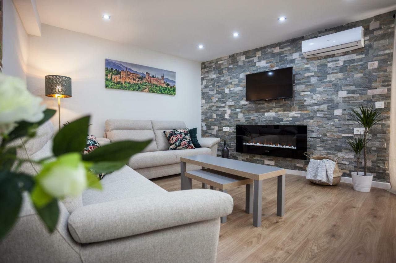 Apartamentos Reina Isabel Granada Buitenkant foto